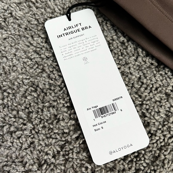 NWT Alo Yoga Airlift Intrigue Bra in Hot Cocoa - Picture 8 of 9